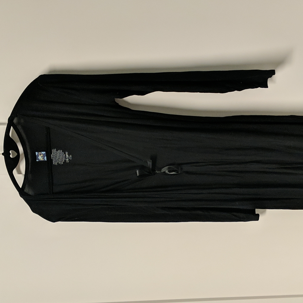 Kickee pants Large Robe